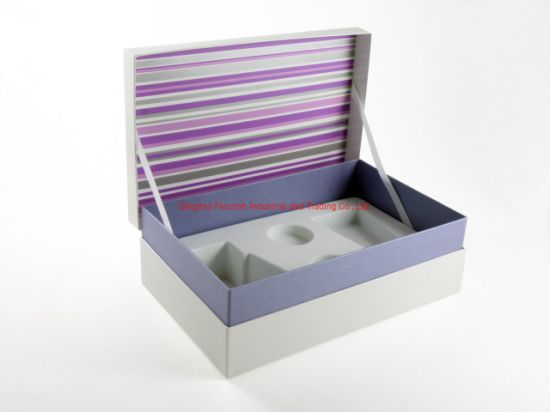 Lila Pappe Kosmetik Geschenkverpackung Box mit Einsatz