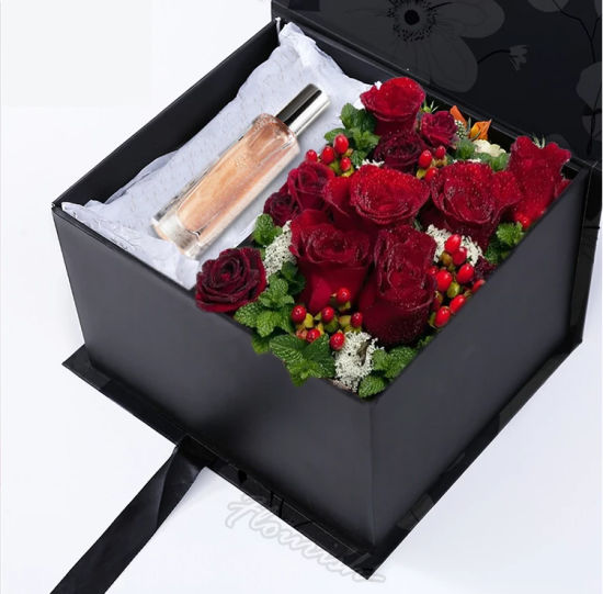 Kundenspezifisches Logo, das quadratische Pappblumen-Parfüm-Verpackungsbox für Valentinsgrüße mit Fenster druckt