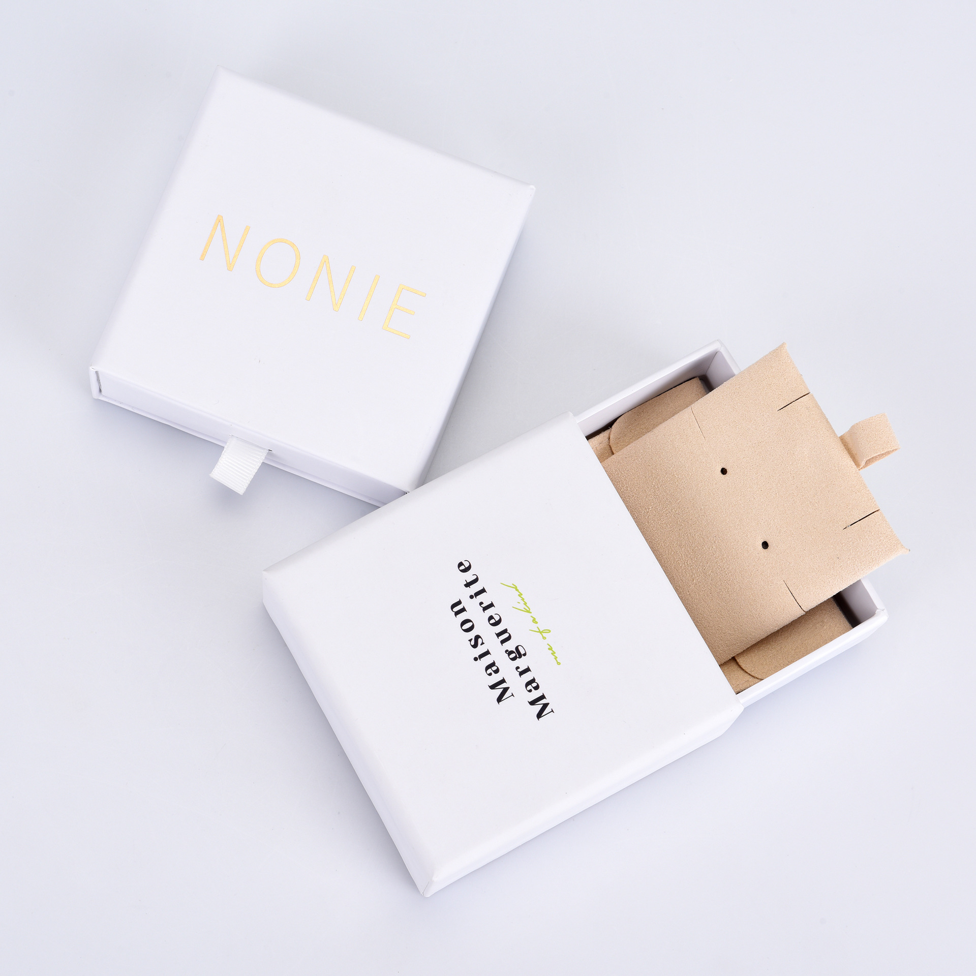 Benutzerdefinierte Tray- und Sleeve-Boxen mit Insert Paper Packaging Jewelry Box